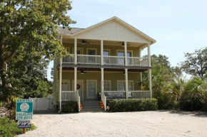 Joyces Dream by Oak Island Accommodations